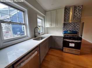 100 Tyndale St #1, Roslindale, MA 02131