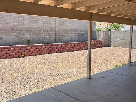4th image of 803 Seco Verde Ave #0