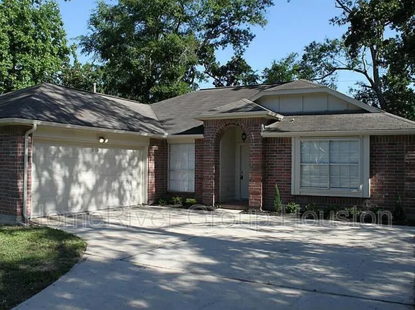 6823 Woodland Oaks Dr, Magnolia, TX 77354