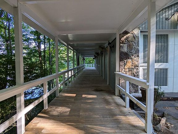 5th image of 2965 Goble Dr