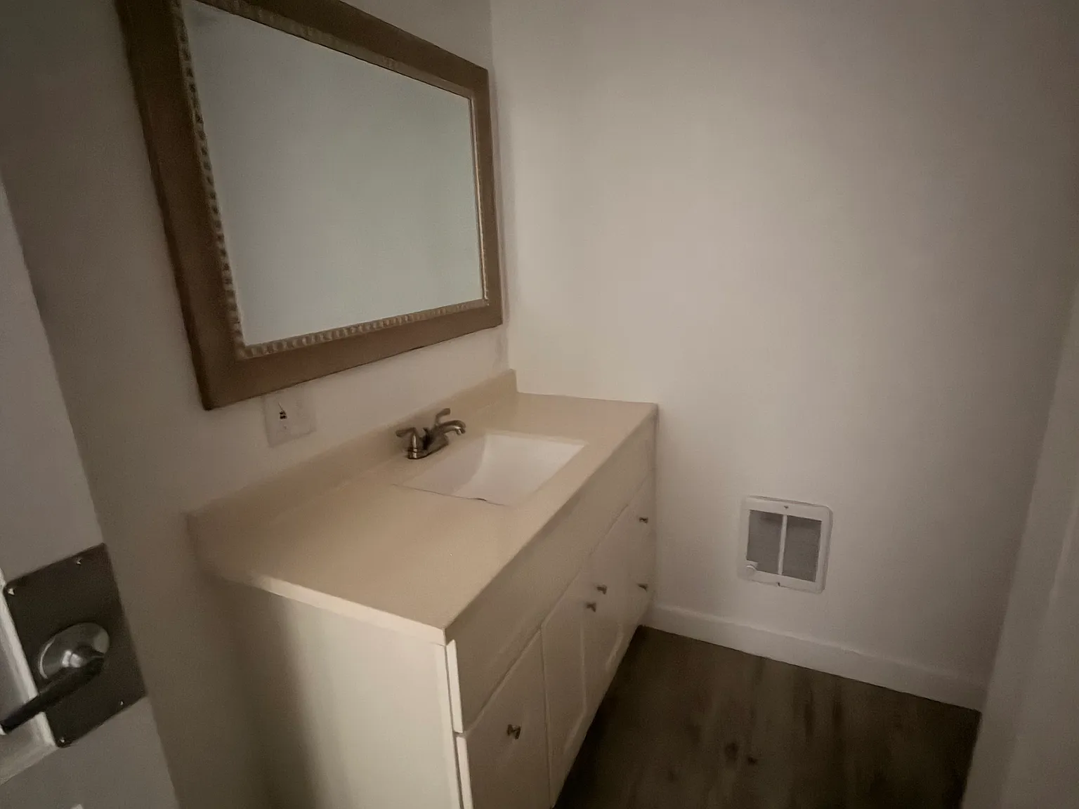 1 bed, $1,250 — Photo 4