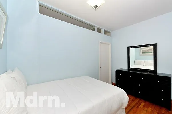 Rented by Mdrn Residential | media 33