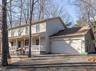 308 Laurel Dr, Cross Junction, VA 22625