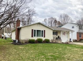 56 Christine Dr, Amherst, NY 14228