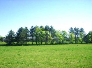 8729 Independence Dr, Chisago City, MN 55013
