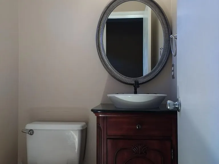 Powder room
