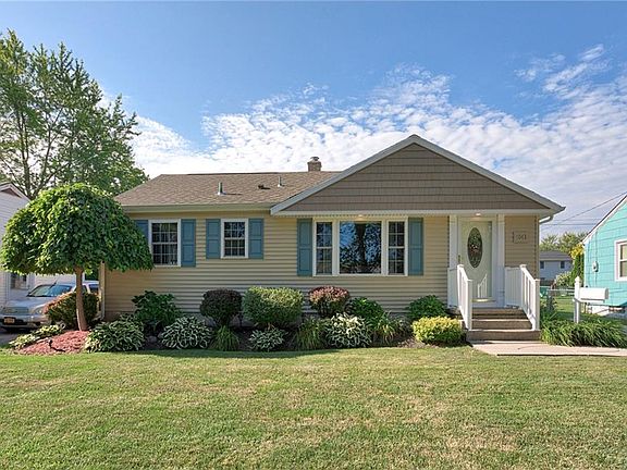 3rd image of 1043 Pioneer Dr
