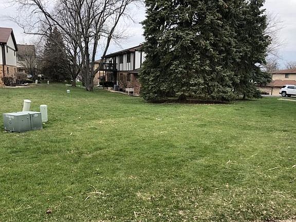 4th image of 208 W Manor Dr #A