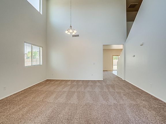 3rd image of 9007 W Globe Ave