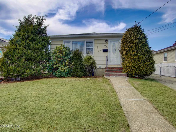 172 Kensington Ave, Staten Island, NY 10305