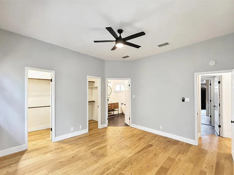 905 Sweetwater Cv — Photo 10