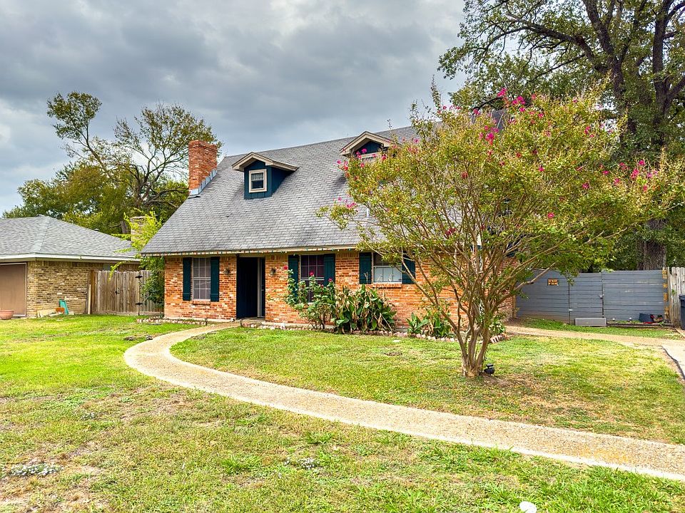 1st image of 345 Wesley Dr