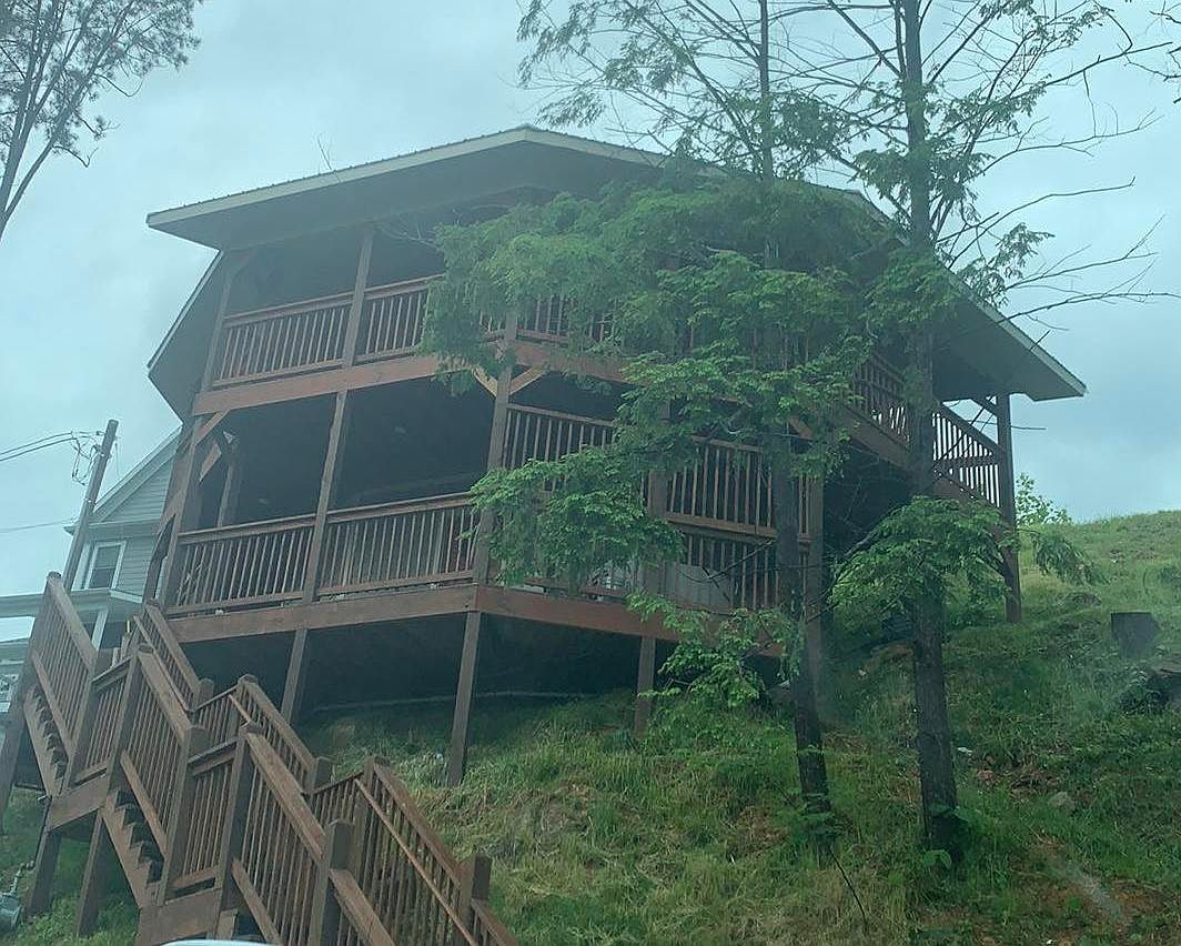 145 W Holly Ridge Rd, Gatlinburg, TN 37738 Zillow