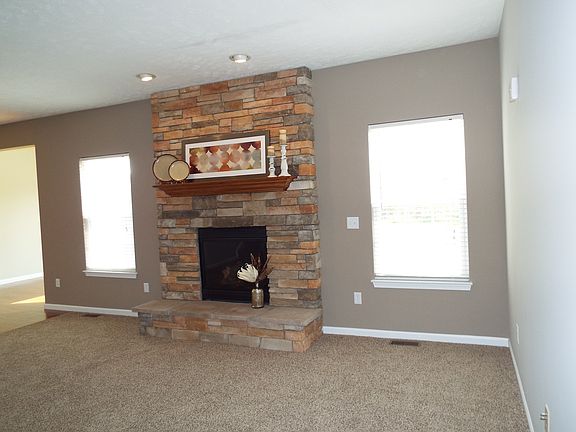 4th image of 1150 Creekledge Ct