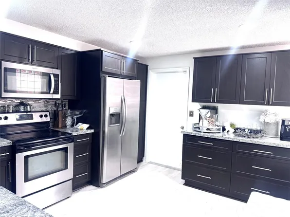 1543 Barcelona Way #5-30, Fort Lauderdale, FL 33327