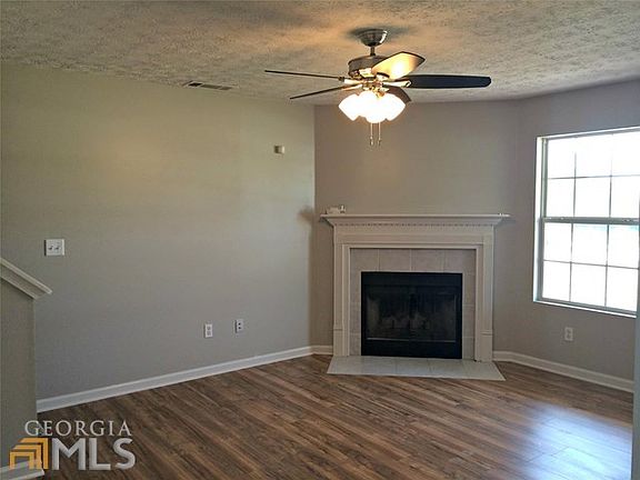 2nd image of 707 Trickle Ln