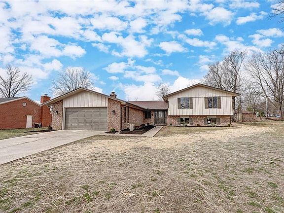 2nd image of 7121 Hardwicke Pl