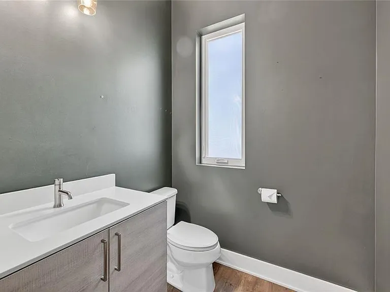 1214 Chelsea Cir NW — Photo 11