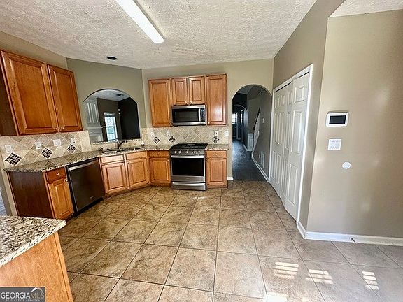 3rd image of 4254 Wood Cove Dr