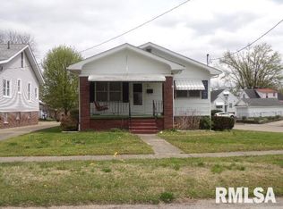 1126 S Granger St, Harrisburg, IL 62946