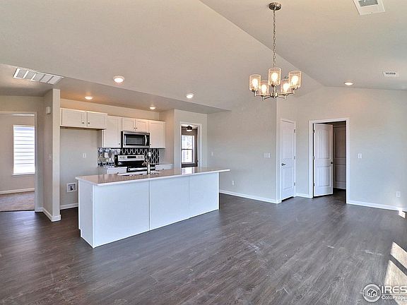 3rd image of 4310 Primrose Ln