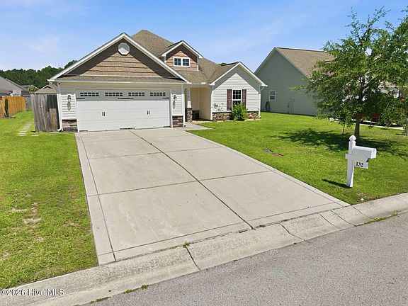 5th image of 132 Cavalier Drive