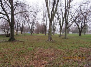 703 E Morgan St, Bunker Hill, IL 62014