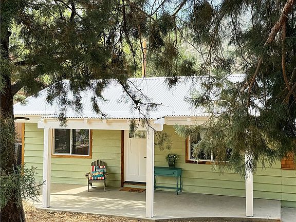 2nd image of 6513 Lowry Ln