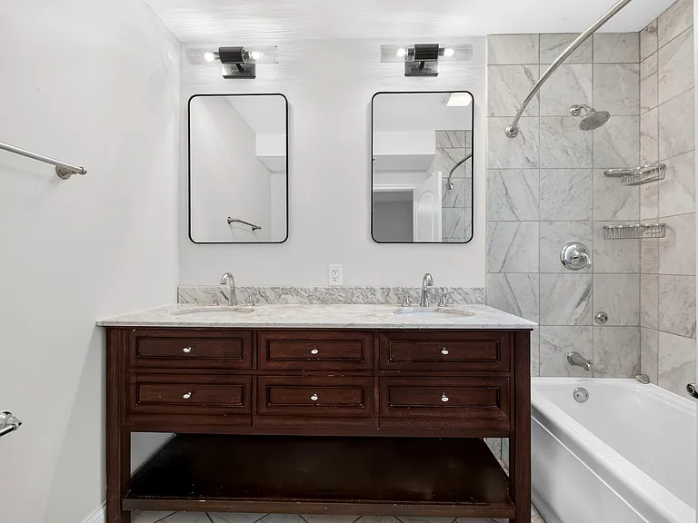 7517 Oxford Dr #12C — Photo 12