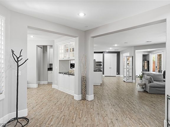 4th image of 359 Trentino Alto St