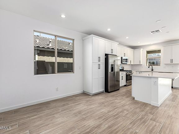 4th image of 8719 S 170TH Avenue