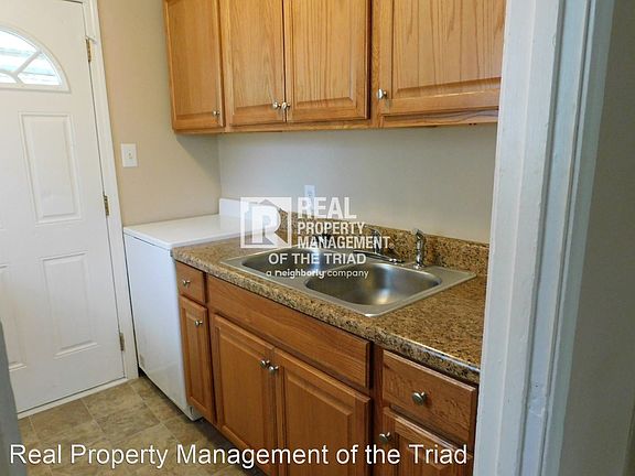 5th image of 1407 Woodside Dr