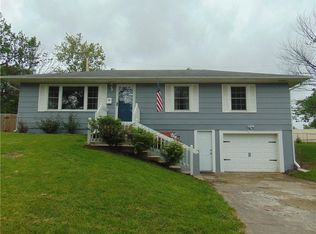 803 Webster St, Harrisonville, MO 64701
