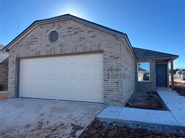800 NE 103rd St, Oklahoma City, OK 73114