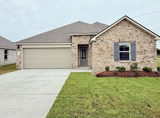 110 Eagle Heights Dr, Duson, LA 70529