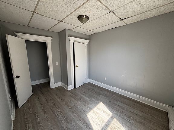 2nd image of 70 Eaton Pl #4