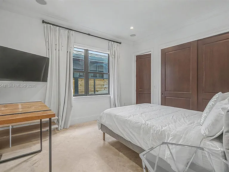 2561 Trapp Ave — Photo 23
