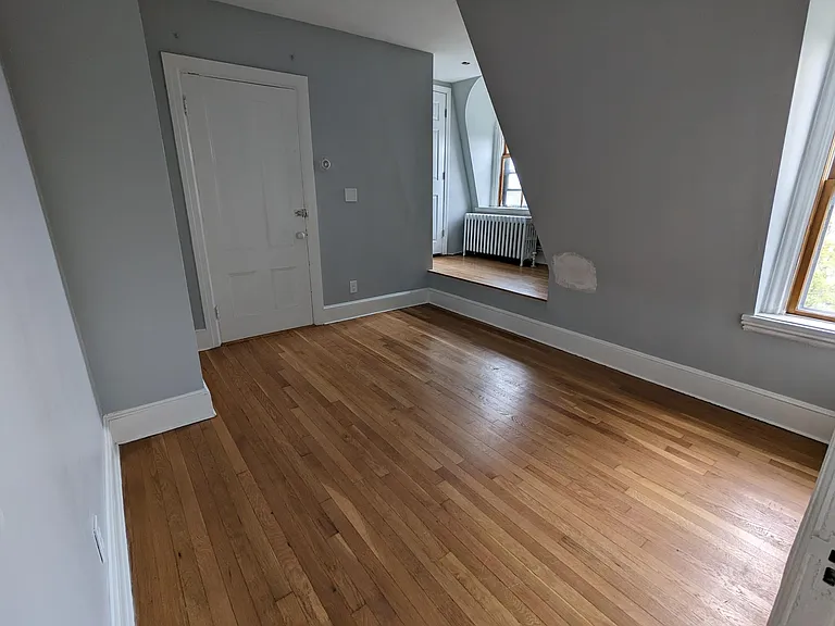 141 Allen St #3W — Photo 2