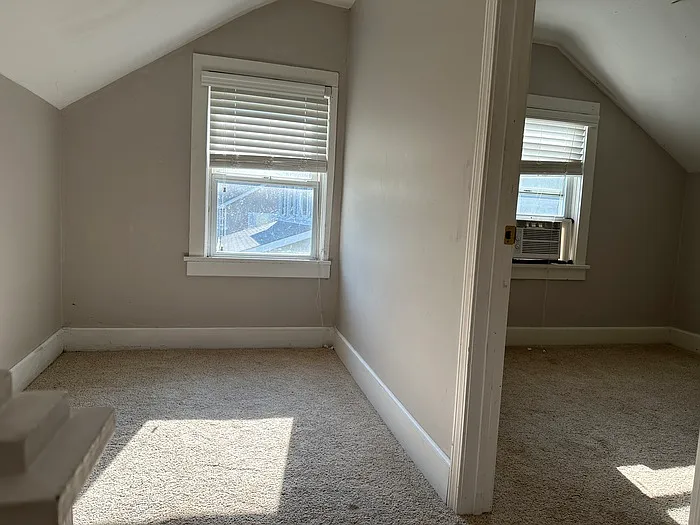 1722 W Woodbine Ave — Photo 13