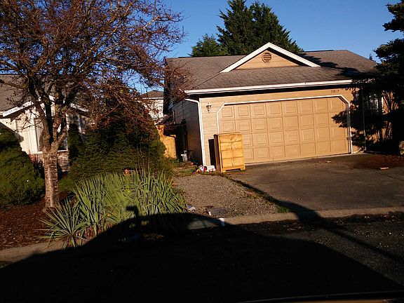 2nd image of 2817 175th Pl NE