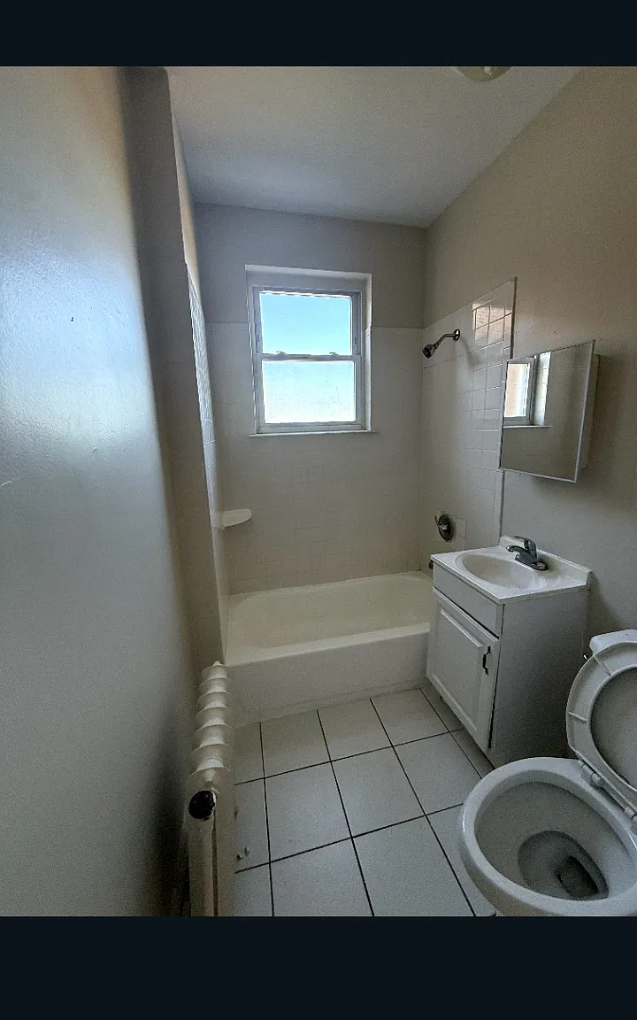 2 bed, $1,850 — Photo 3