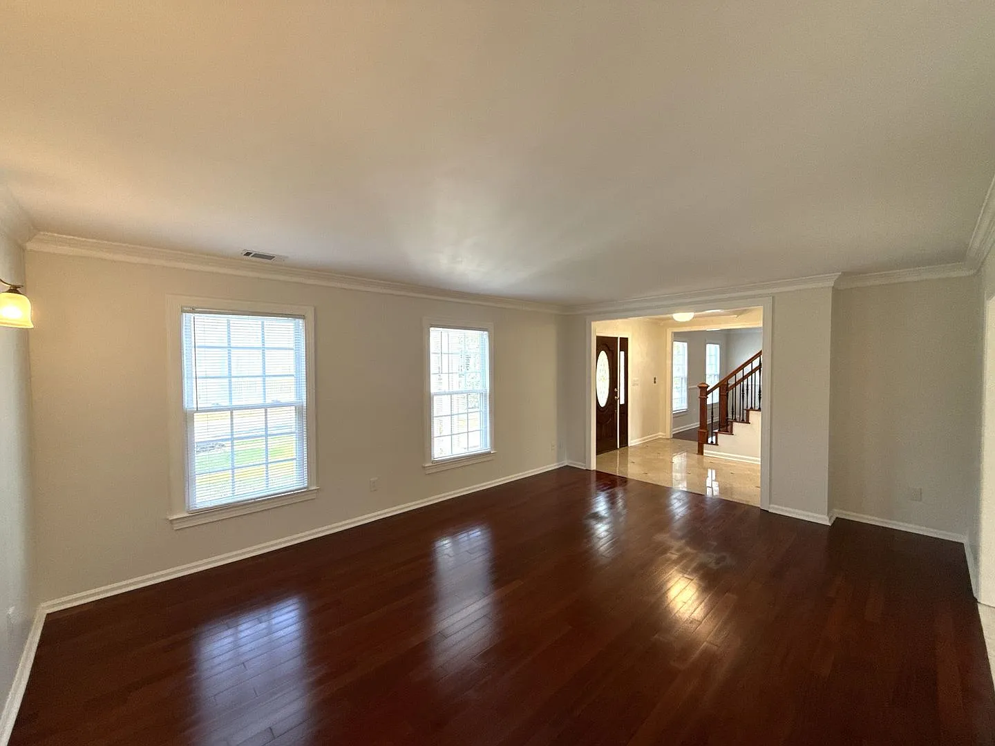 Beautiful home in the Shadow Lake Community! — Photo 3