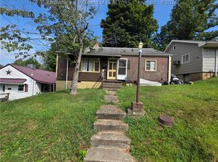 872 Hudson St, Saint Albans, WV 25177