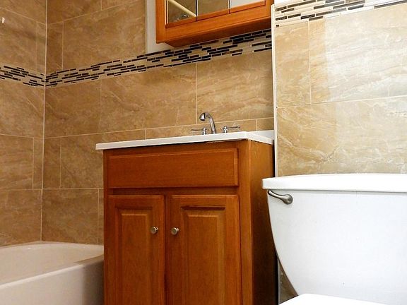 5th image of 53 India St APT 3L