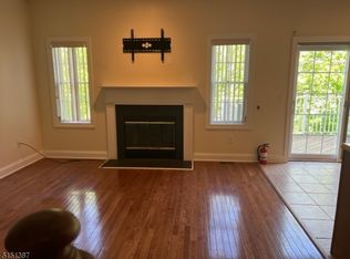 21 Cicely Ct, Sparta, NJ 07871