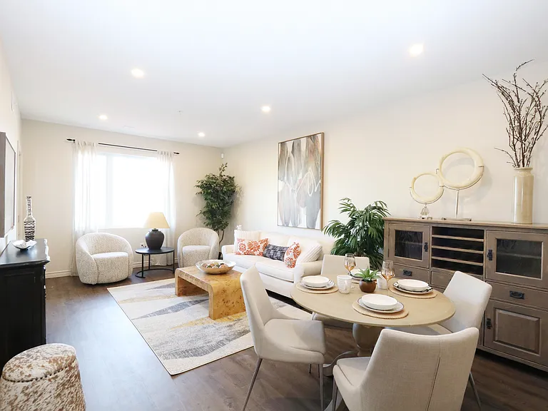 845 Chelton Rd #9 — Photo 17