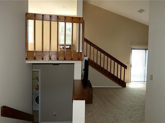 3rd image of 8346 Chinaberry Pl