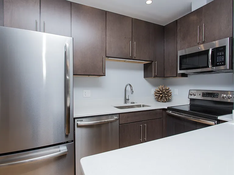 13 W Central St #3 — Photo 1