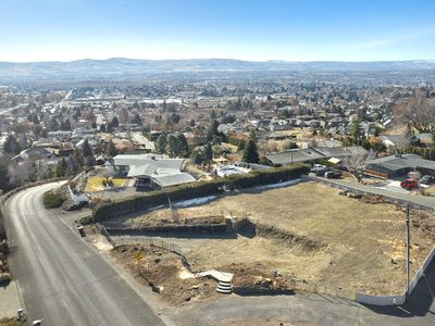 5802 Scenic Dr, Yakima, WA, 98908