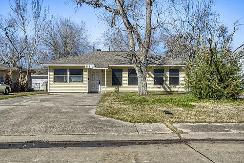 315 Acacia St Photo 1
